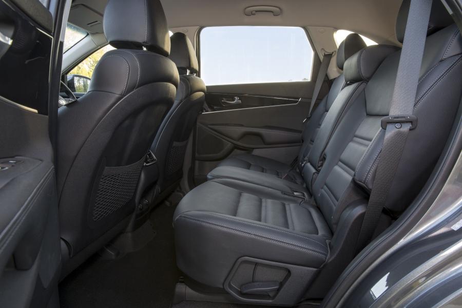 Интерьер Kia Sorento EcoDynamics (UM) 2018 года  (UK) (фото 19 из 27)